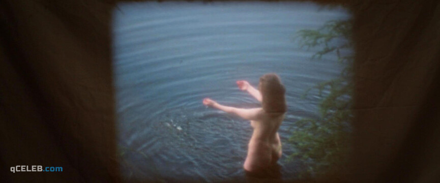 2. Vienna Stampeen nude – The Automatic Hate (2015)