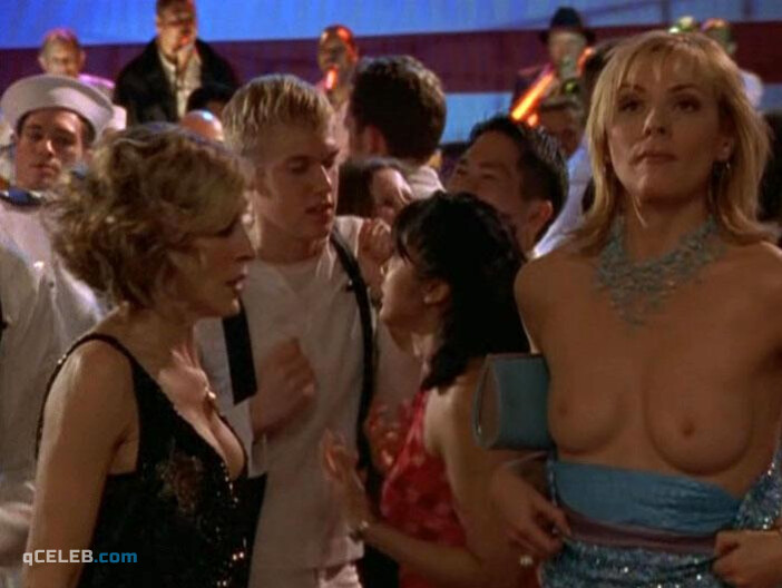 1. Kim Cattrall nude, Kristin Davis nude – Sex and the City s05e01 (2002)