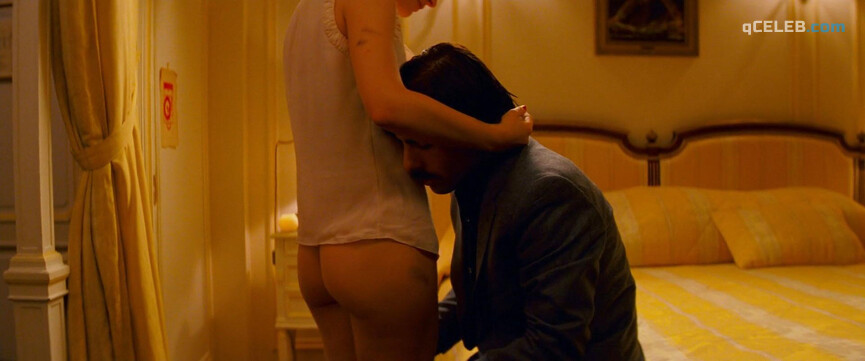 3. Natalie Portman nude – Hotel Chevalier (2007)