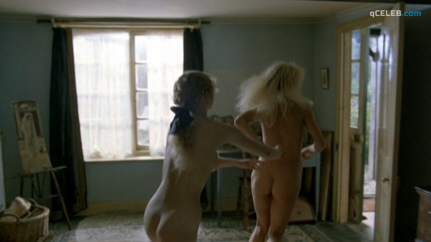 2. Sammi Davis nude, Amanda Donohoe nude – The Rainbow (1989)