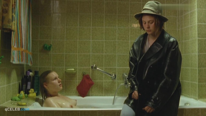 1. Rosalie Thomass nude – Beste Zeit (2007)