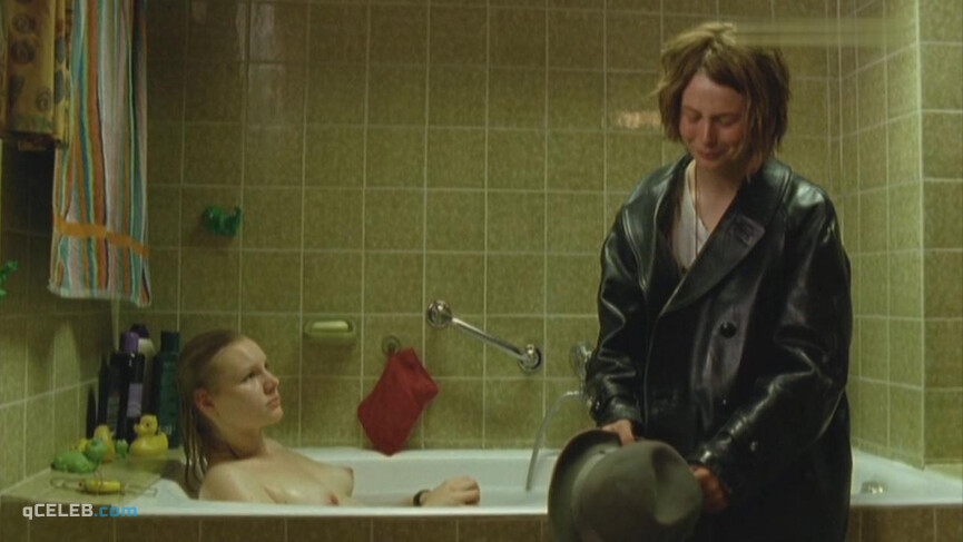 3. Rosalie Thomass nude – Beste Zeit (2007)
