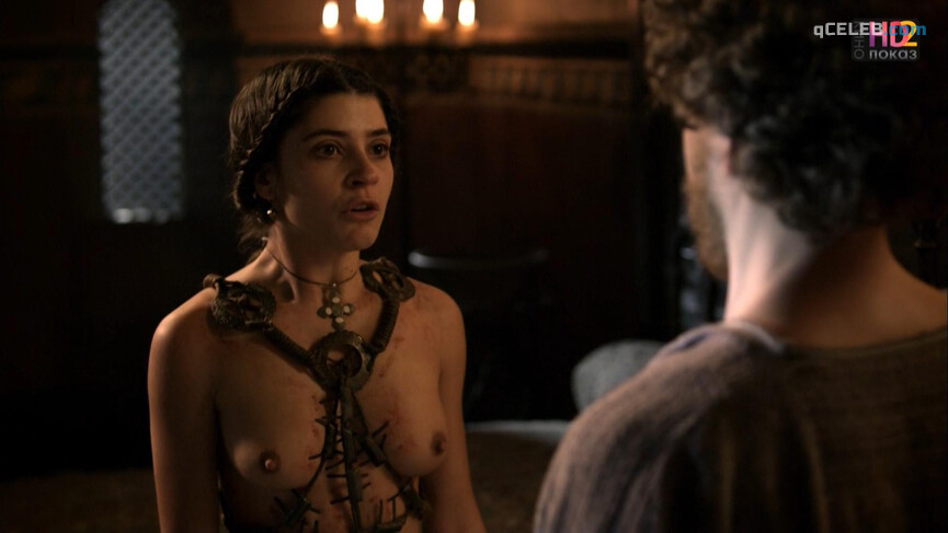 3. Aida Oset nude – Ermessenda s01e02 (2011)