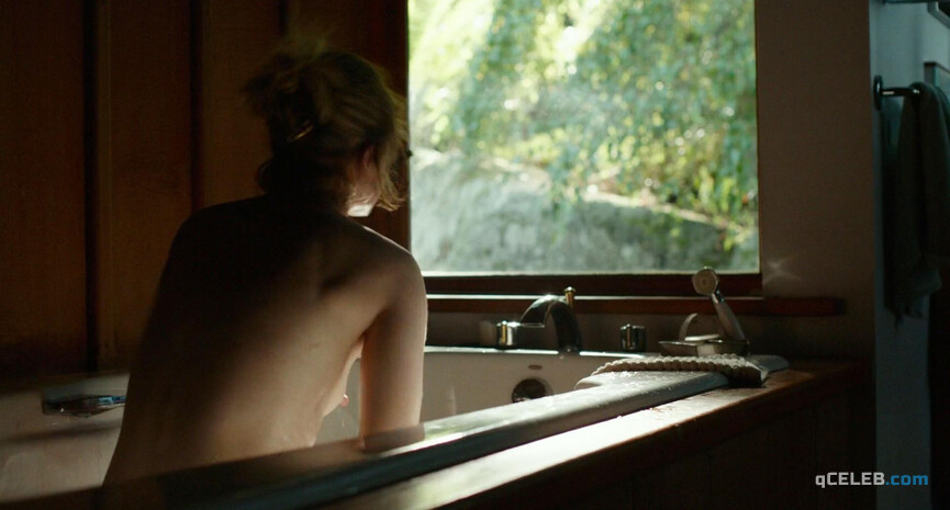 1. Evan Rachel Wood nude – Into the Forest (2015)