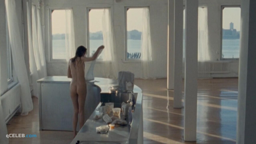 2. Saffron Burrows nude, Paz de la Huerta nude – The Guitar (2008)