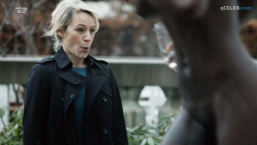 3. Kadija Jallohict nude, Wankjiku Seest nude – Dicte s02e01-03 (2014)