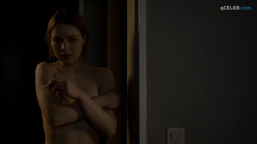 3. Anna Bruggemann nude – Run If You Can (2010)