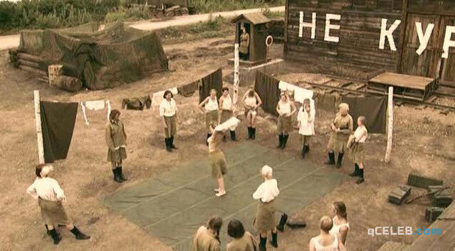 2. Darya Charusha sexy – A zori zdes tikhie (2005)
