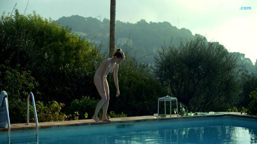 2. Anne Ratte-Polle nude – Everyday Objects (2013)