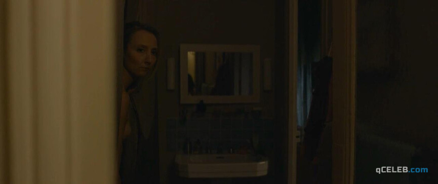 2. Audrey Lamy nude, Victoria Olloqui nude – Dad in Training (2015)