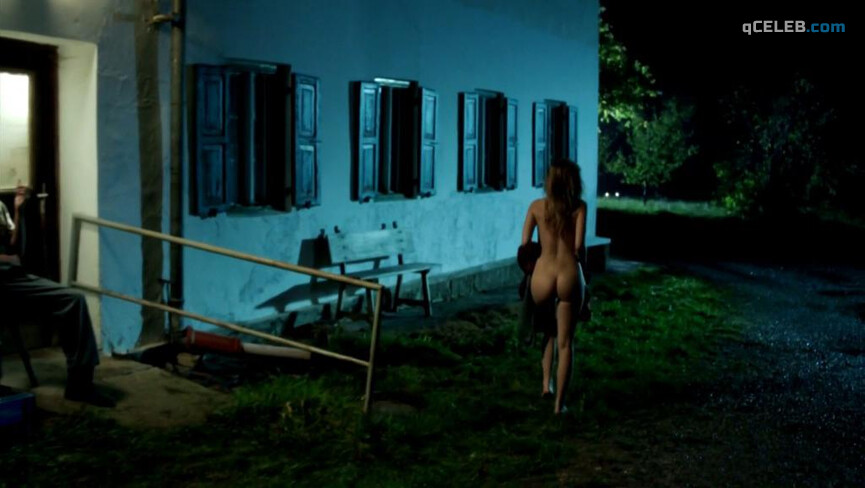 1. Lisa Maria Potthoff nude – Dampfnudelblues (2013)