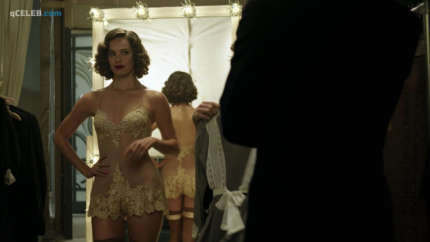 1. Bailey Noble sexy – The Last Tycoon s01e01 (2016)