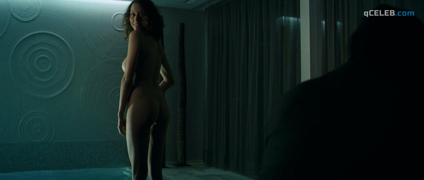 1. Marie Vinck nude – Loft (2008)