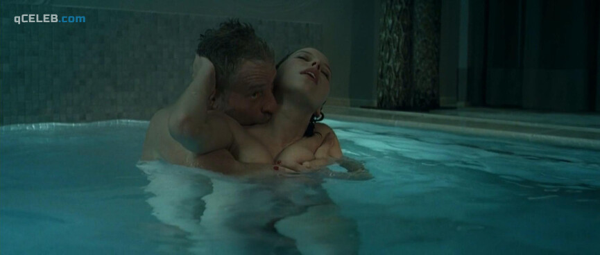 3. Marie Vinck nude – Loft (2008)