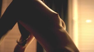 Jasmin Lord nude – Blutsschwestern - Jung, magisch, tödlich (2013)