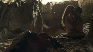 Jessica Lowndes sexy – Eden (2014)