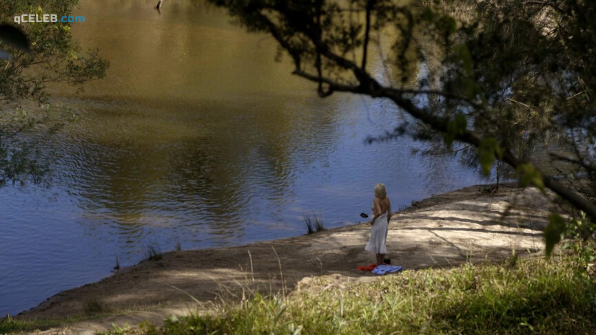 2. Marta Dusseldorp nude – A Place to Call Home s01e05 (2013)