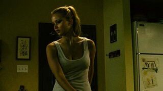 Jennifer Lawrence sexy – House at the End of the Street (2012)
