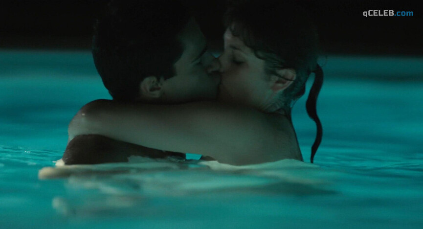 3. Melanie Lynskey nude – Hello I Must Be Going (2012)