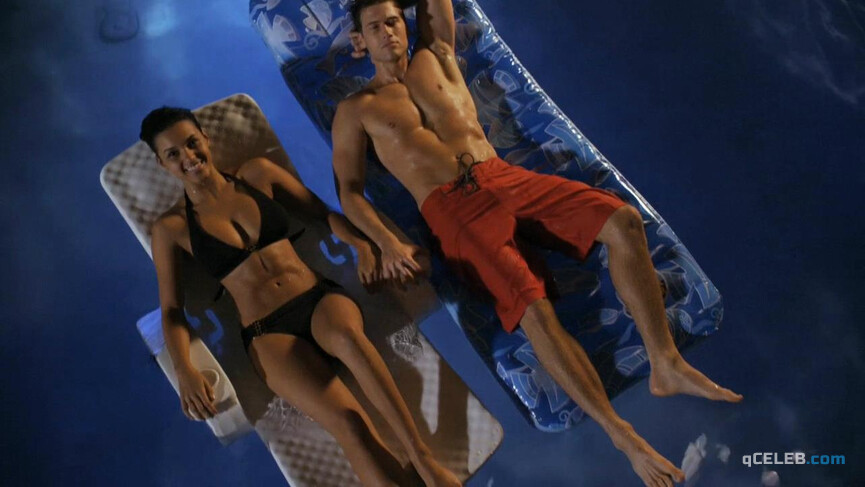 1. Jessica Lucas sexy – Melrose Place s01 (2009)