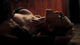 Heather Graham sexy – About Cherry (2012)