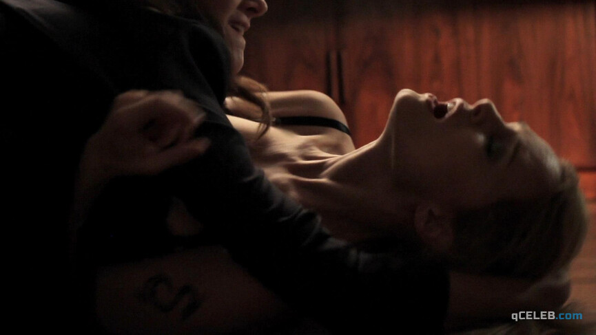 3. Heather Graham sexy – About Cherry (2012)