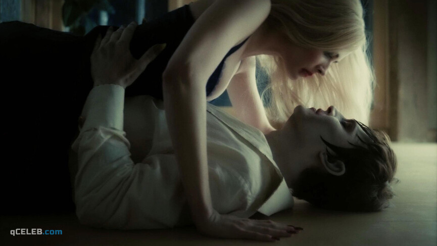 3. Eva Green sexy – Dark Shadows (2012)