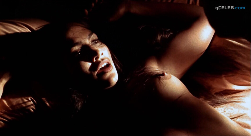 2. Jennifer Lopez nude – U Turn (1997)
