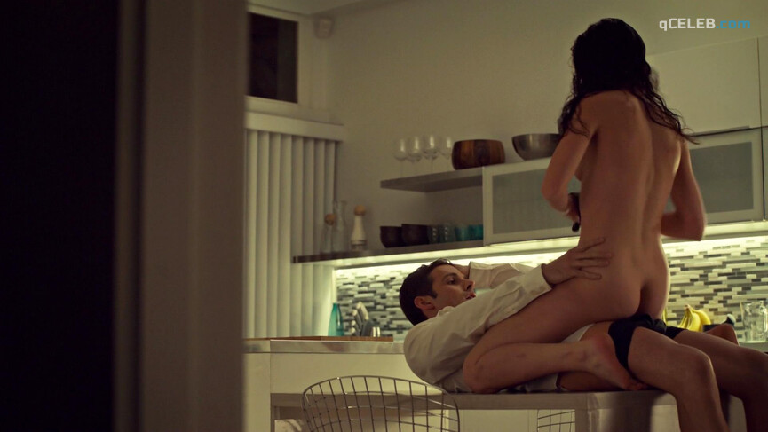 1. Tatiana Maslany nude – Orphan Black s01e01 (2013)