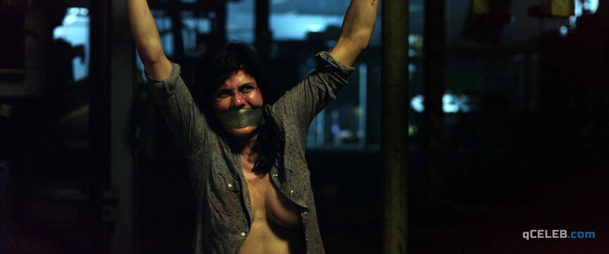 2. Alexandra Daddario sexy – Texas Chainsaw 3D (2013)