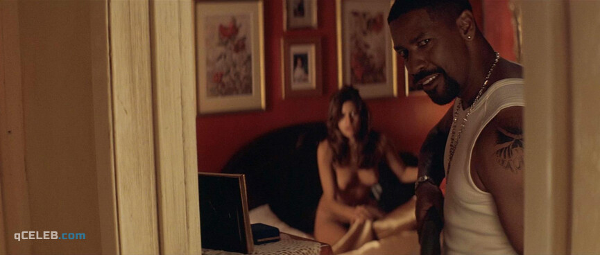 3. Eva Mendes nude – Training Day (2001)