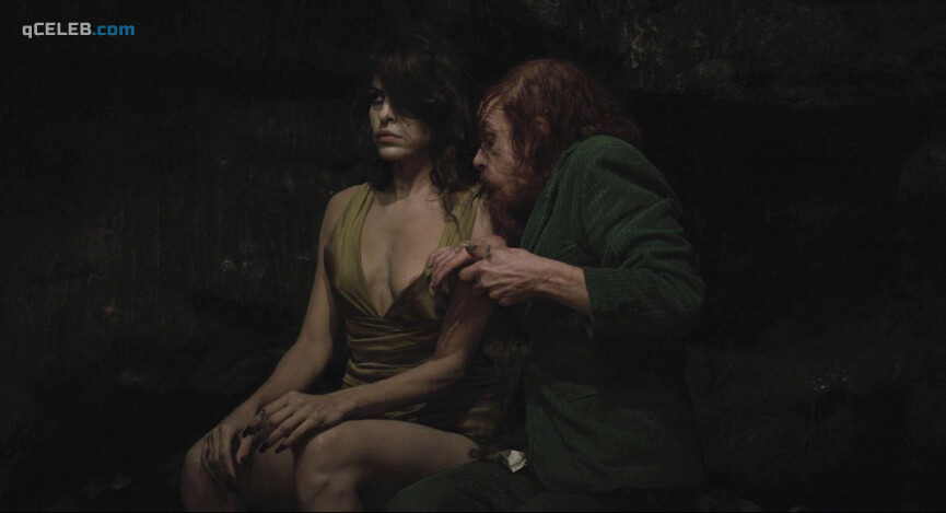 3. Eva Mendes sexy – Holy Motors (2012)