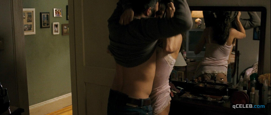 2. Amanda Peet sexy – What Doesn't Kill You (2008)