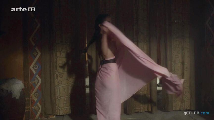 3. Karina Testa nude – Odysseus s01e07-08 (2013)