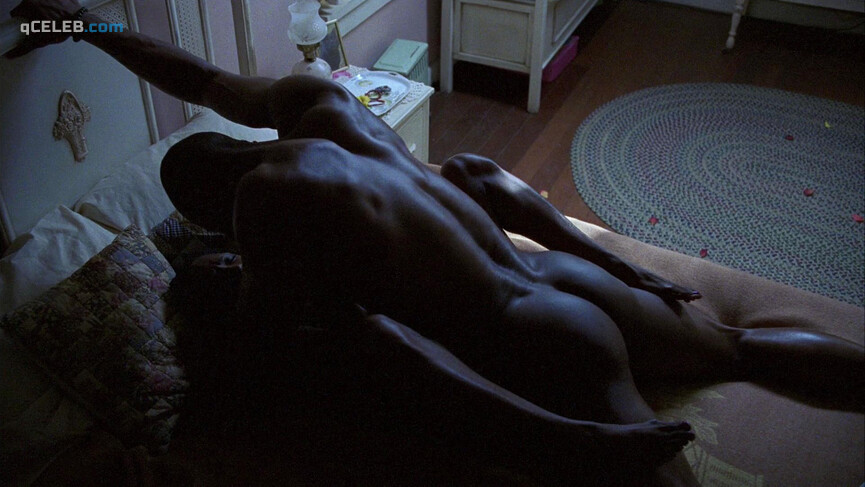 2. Rutina Wesley sexy – True Blood s02 (2009)