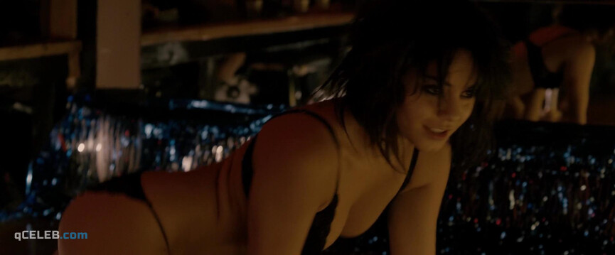1. Vanessa Hudgens sexy – The Frozen Ground (2013)