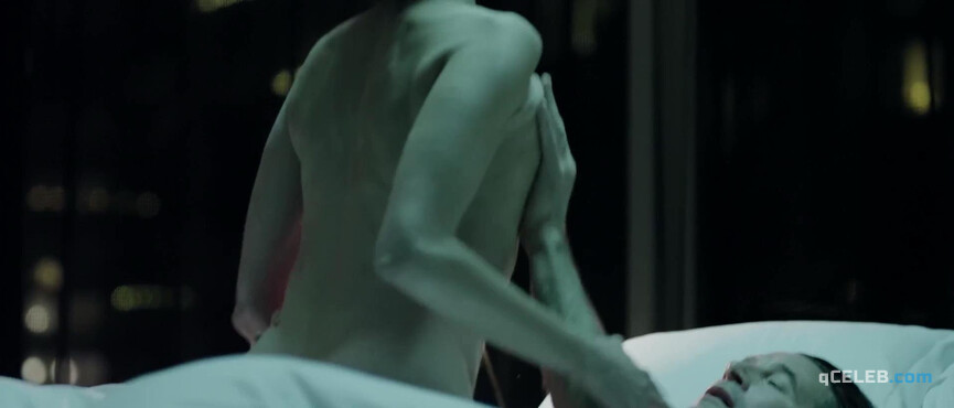 3. Estella Warren sexy – The Stranger Within (2013)