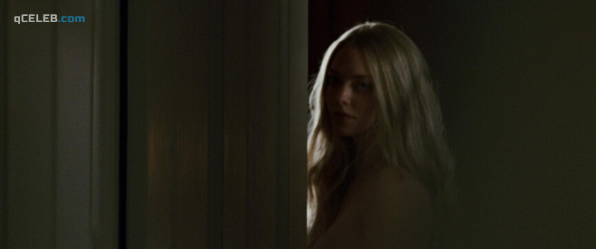 3. Amanda Seyfried sexy – Dear John (2010)