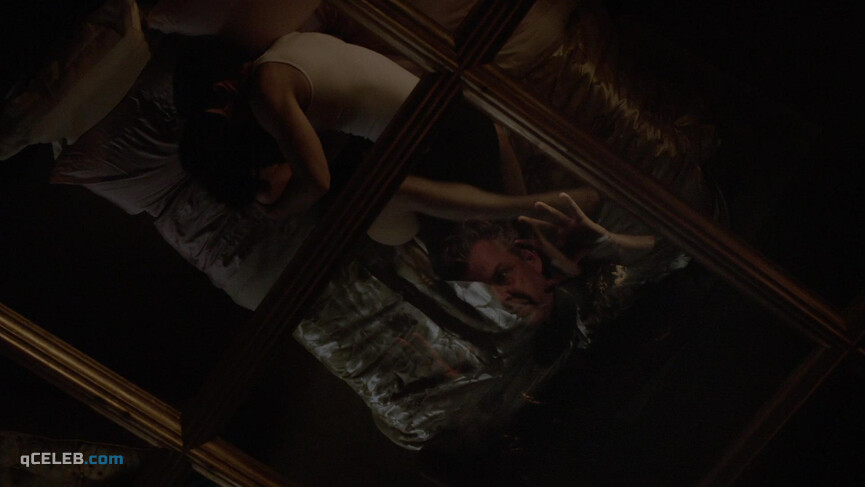 2. Elena Satine nude, Jessica Marais sexy – Magic City s02e08 (2013)