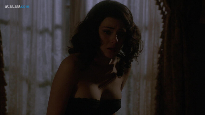 3. Elena Satine nude, Jessica Marais sexy – Magic City s02e08 (2013)