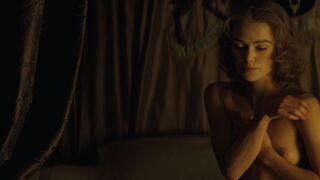 Keira Knightley nude, Hayley Atwell sexy – The Duchess (2008)
