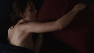 Keira Knightley nude – The Jacket (2005)