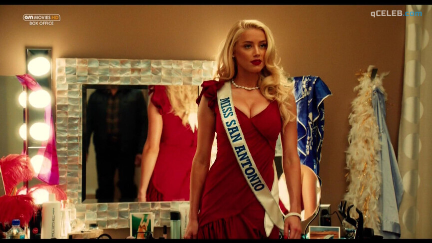 3. Amber Heard sexy – Machete Kills (2013)