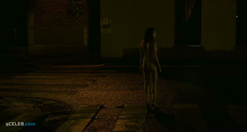 2. Lola Creton nude – Bastards (2013)