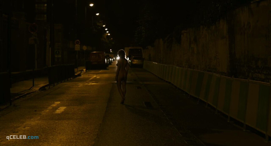 3. Lola Creton nude – Bastards (2013)