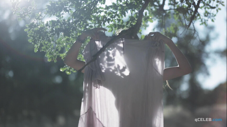 2. Iren Levy nude – The Snow Queen (2013)