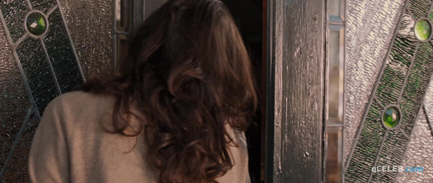 1. Jessica Biel sexy, Kaya Scodelario sexy – The Truth About Emanuel (2013)