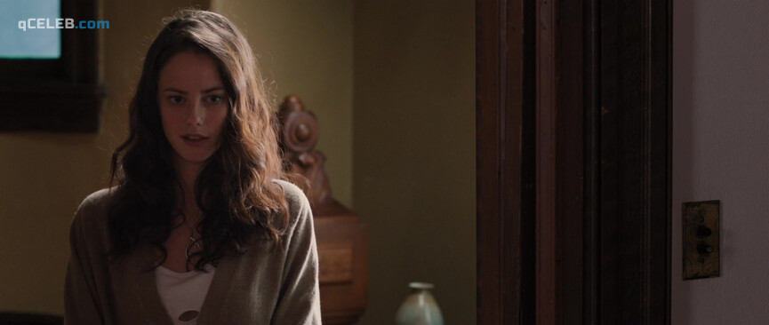 12. Jessica Biel sexy, Kaya Scodelario sexy – The Truth About Emanuel (2013)