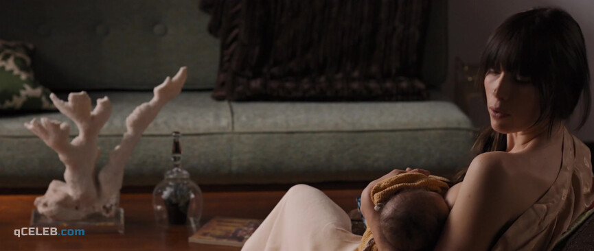 19. Jessica Biel sexy, Kaya Scodelario sexy – The Truth About Emanuel (2013)