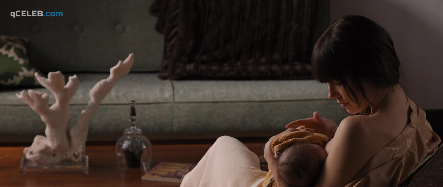 23. Jessica Biel sexy, Kaya Scodelario sexy – The Truth About Emanuel (2013)
